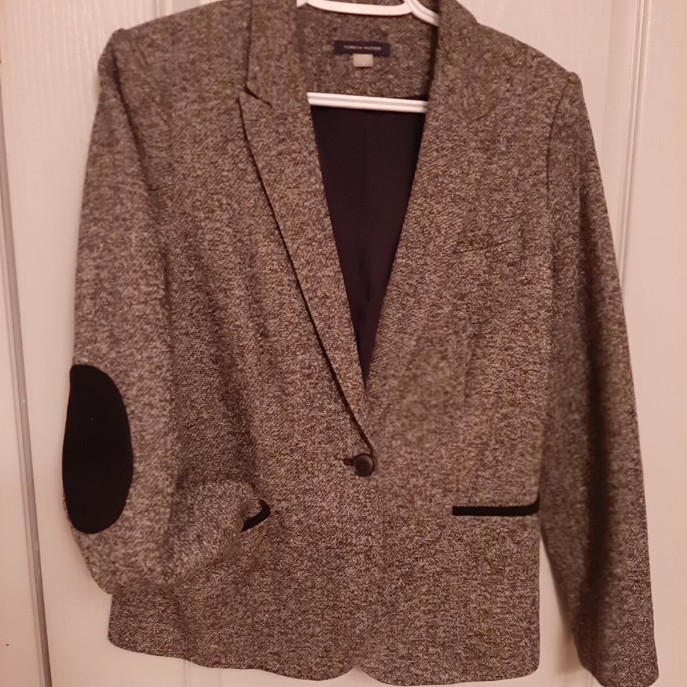 Blazer - Picture 2 of 4